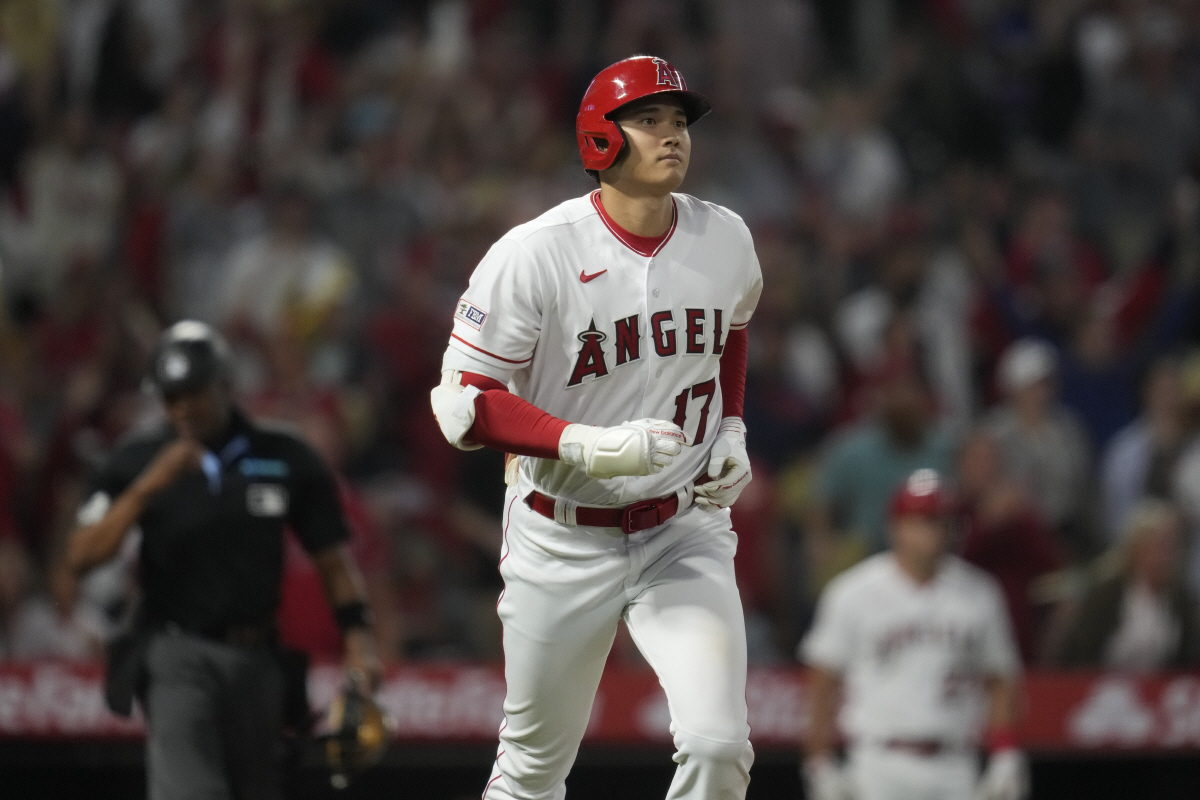 홈런을 안타처럼 때리는데…누가 오타니를 막을 수 있나, 5경기 5개 치고…