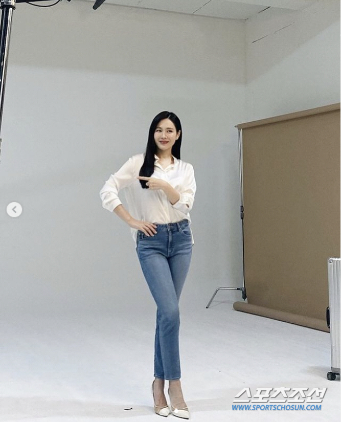 '현빈♥'손예진, 패션쇼 나들이 앞두고 샐러드 다이어트 中?