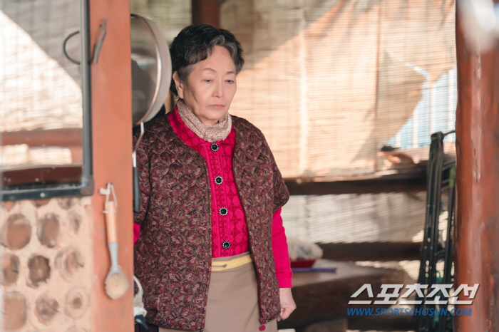 '킹더랜드' 이준호, 김영옥 만나 '예비 손주 사위 테스트'…구원의 수난…