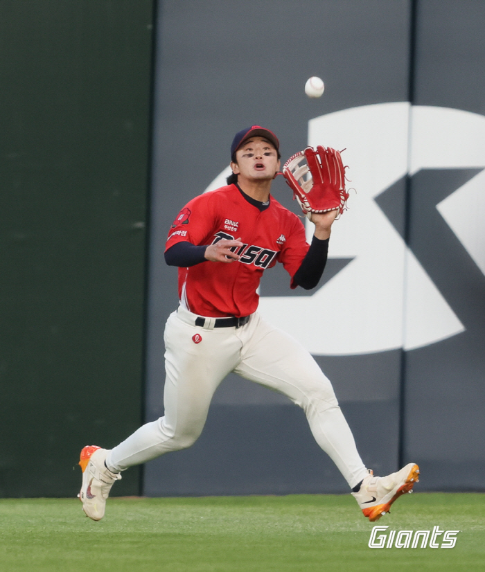 "저 사실 포수 출신입니다" 내외야 만능! KBO 최초에 도전하는 27세…