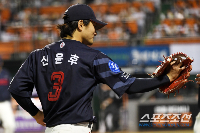 "저 사실 포수 출신입니다" 내외야 만능! KBO 최초에 도전하는 27세…