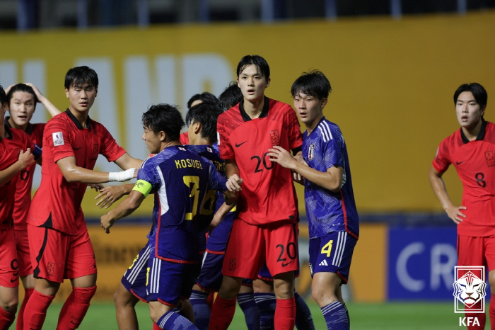 "모두 몸 던져 싸웠다" 日, 한-일 결승전 터프함 강조 'U-17 우승…