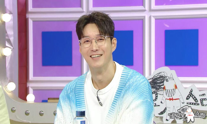 "도라에몽 덕분에 만나"…심형탁, ♥사야 직접 만든 핸드메이드 청첩장 돌…