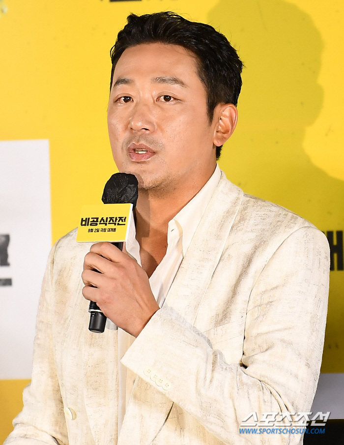 '비공식작전' 하정우 "임지연 짜장면 먹방 보며 뿌듯함 느껴..먹방 본좌…