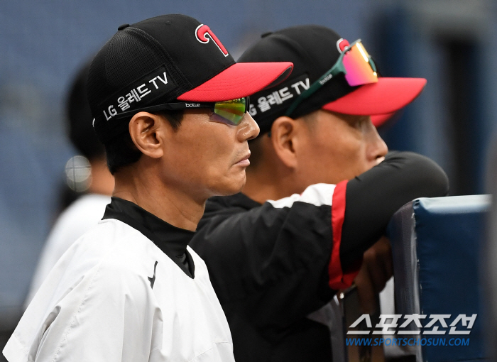 급기야 통산 42홀드 전문 셋업맨을 선발로... 염갈량의 고육지책. KS…