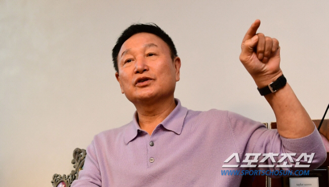 대전하나 산파 역할한 허정무 이사장, 대전 미래 위해 '용퇴'