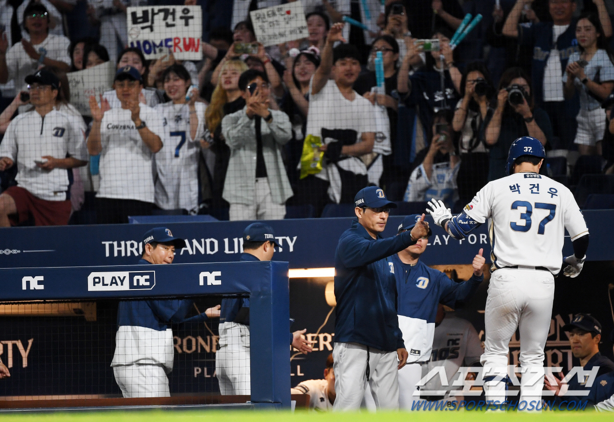 '4연패에 이 악문 주장' 대기록 달성보다 팀이 먼저, 최다안타 2위 오…