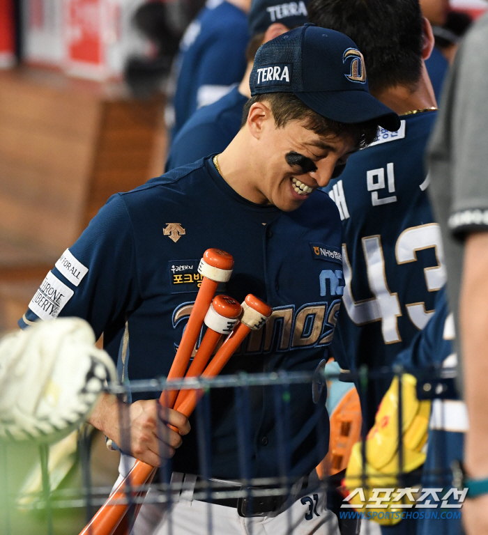 '4연패에 이 악문 주장' 대기록 달성보다 팀이 먼저, 최다안타 2위 오…