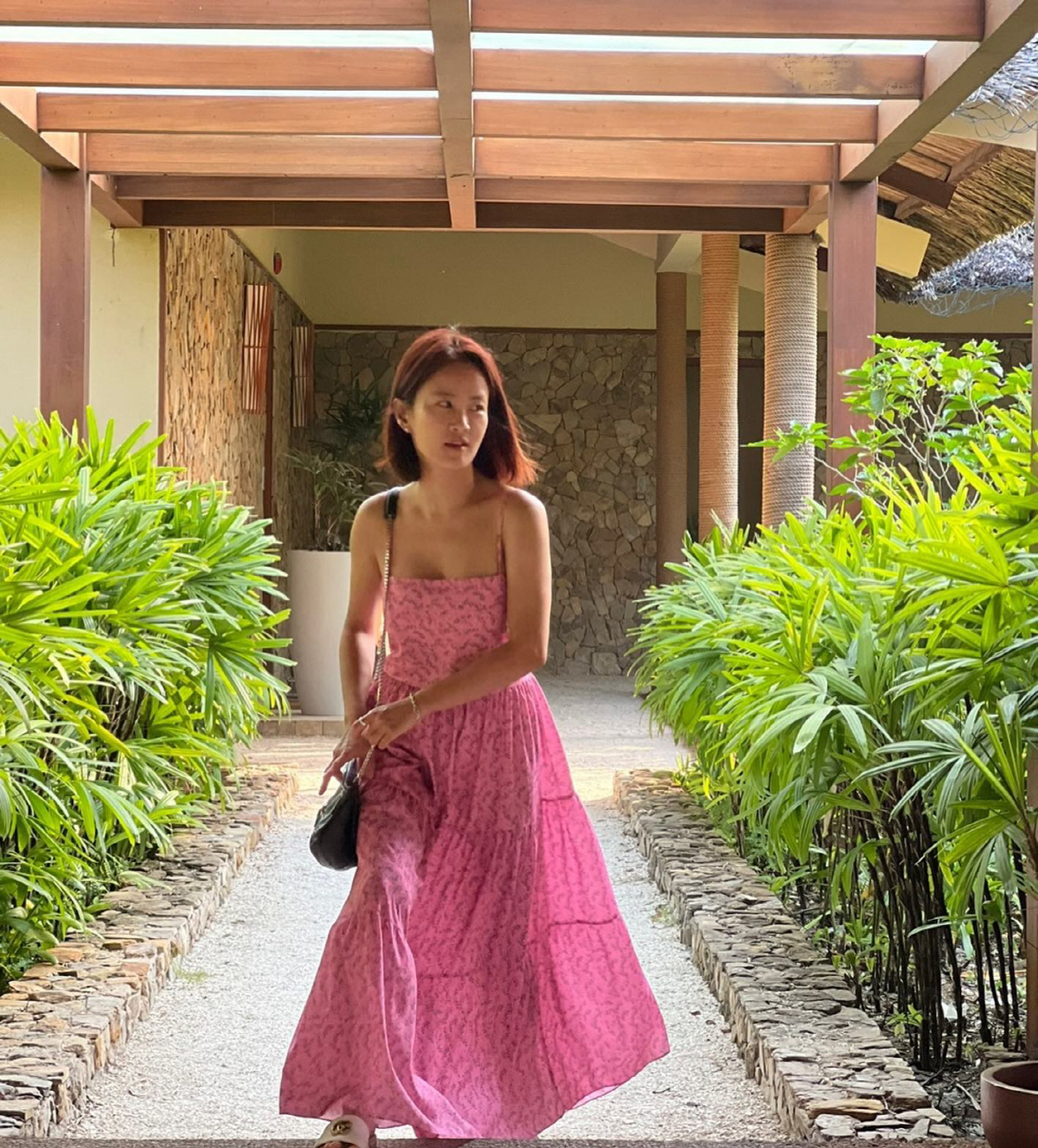 '김준호♥' 김지민, 파격 뒤태 노출의상 '남친 화나겠네'