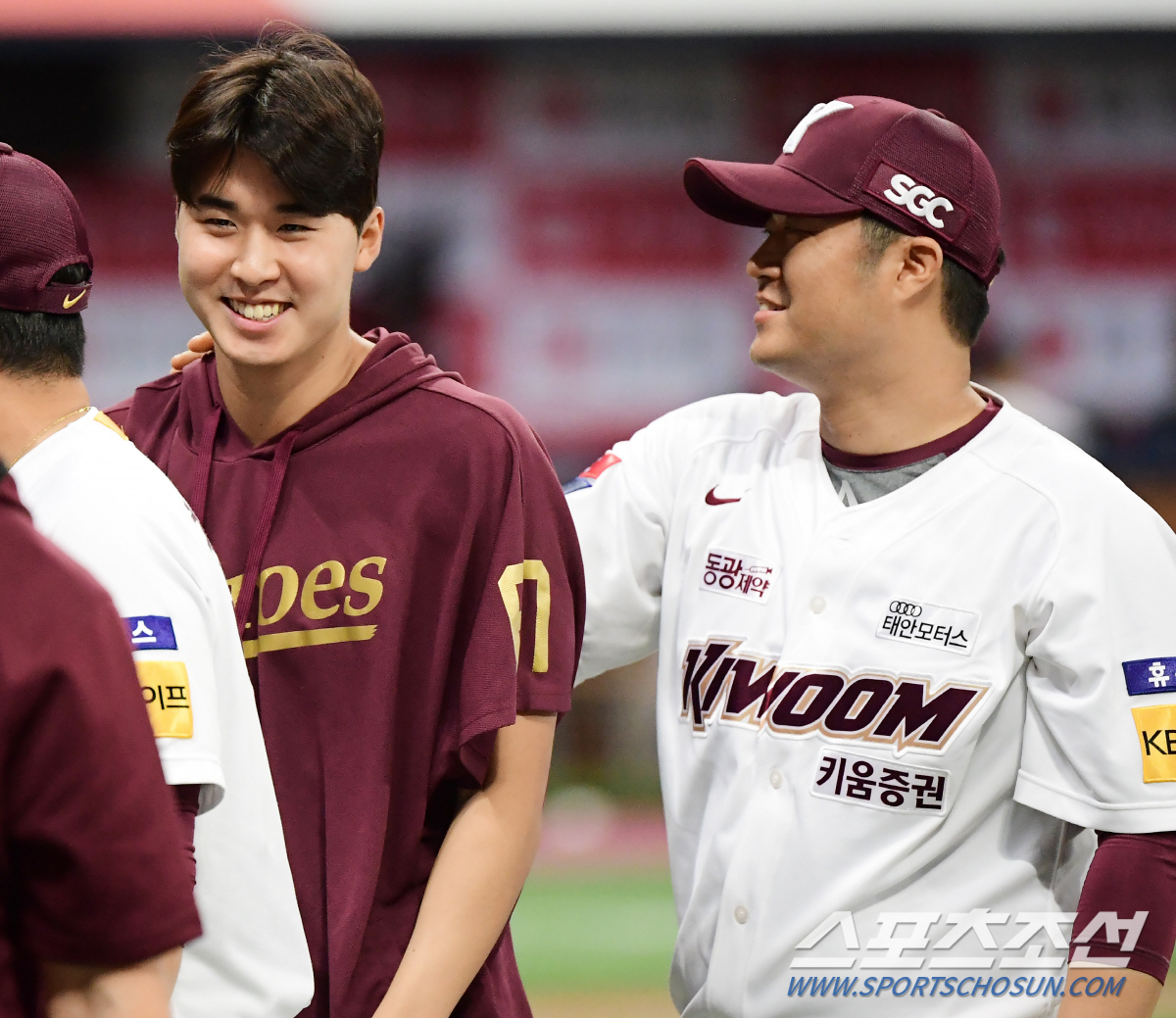 3년을 기다린 장재영의 데뷔 첫 승, 가장 기뻐한 사람은 누구일까? [고…