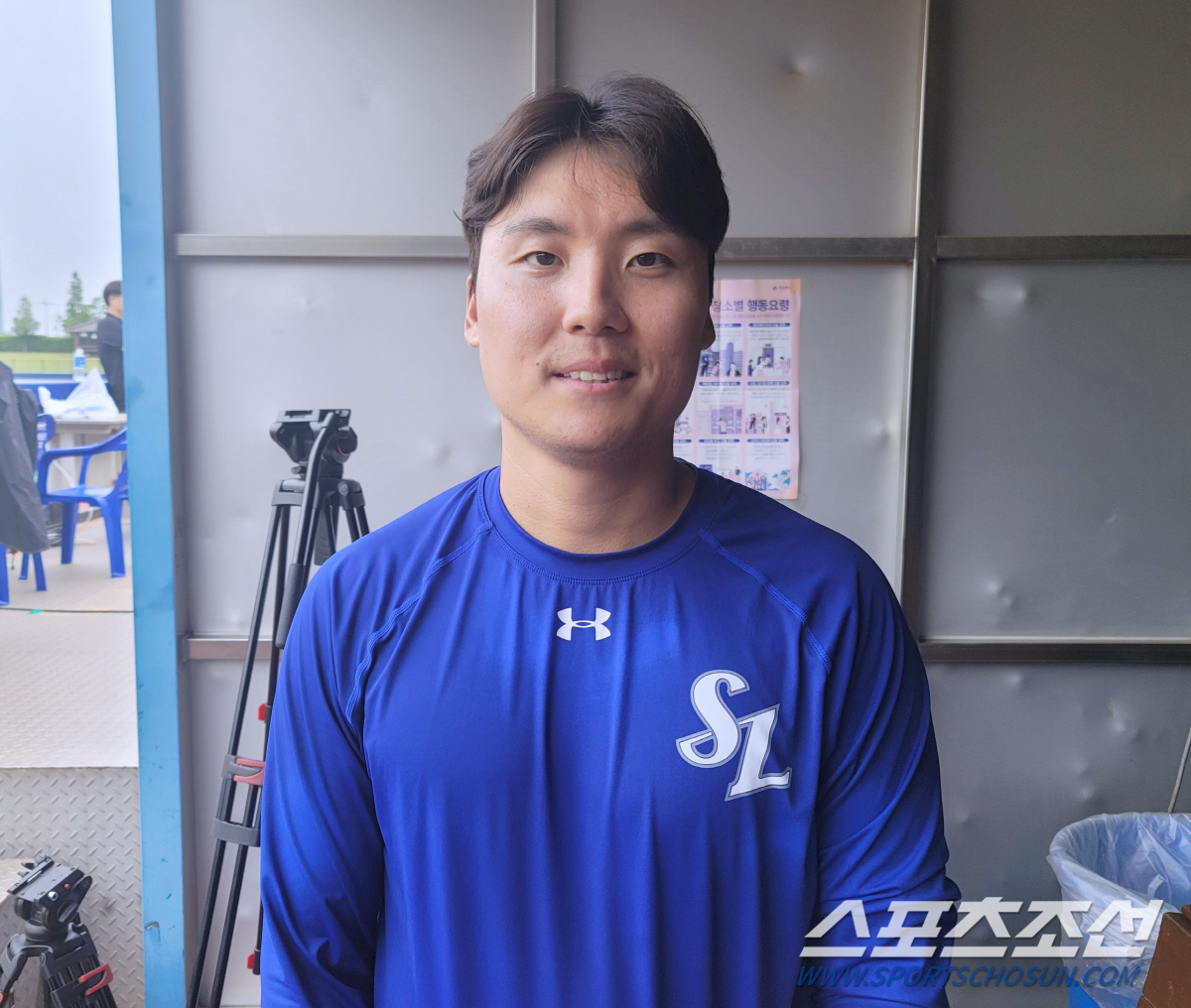 "하루도 빠짐없이 경기 봤죠"…타격 재능은 보장, 스스로 깨달은 '수비 …