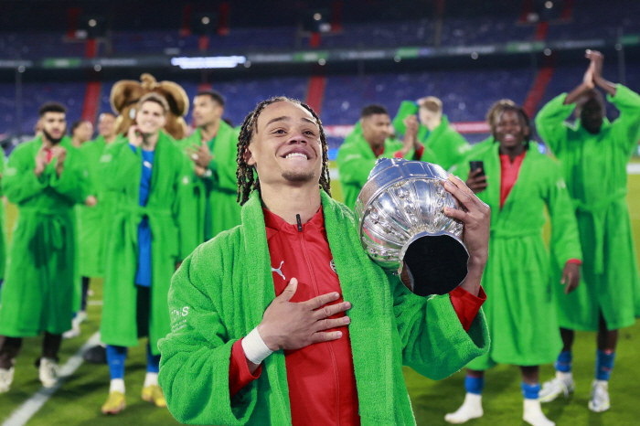 PSG 이강인-아센시오 영입했는데 경쟁자 또 데려온다고? 포텐 터진 20…
