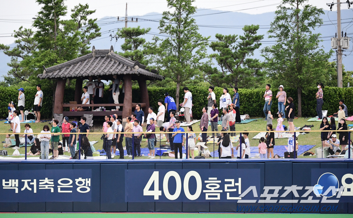 포항의 기운, 이승엽이 모두 품었다…'브랜든 11K 첫 승' 두산, 삼성…