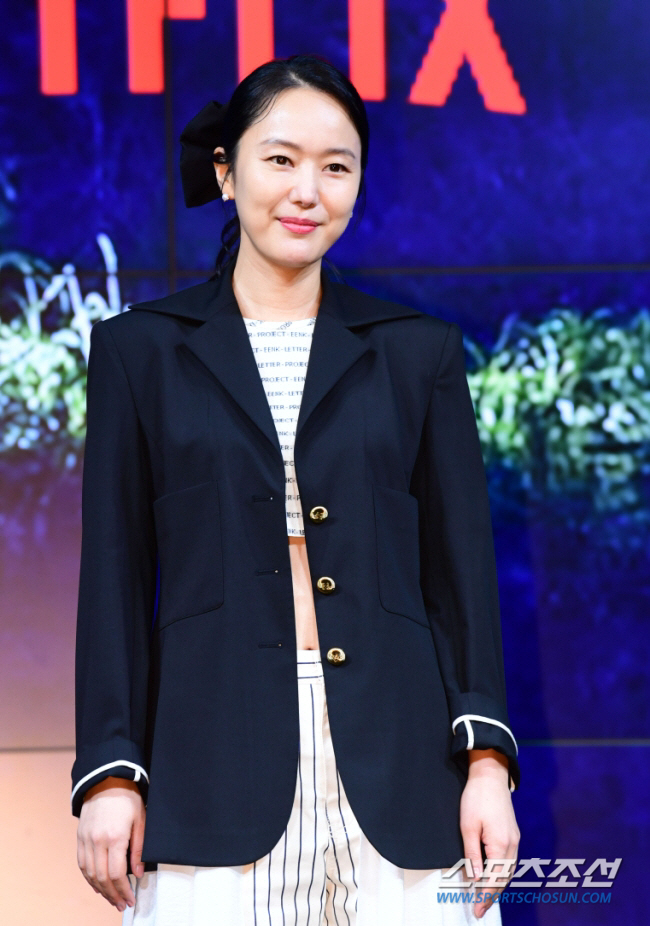 '한의사♥' 윤진서 "임신 3개월차, 태교 中..축하해주세요" [공식](…