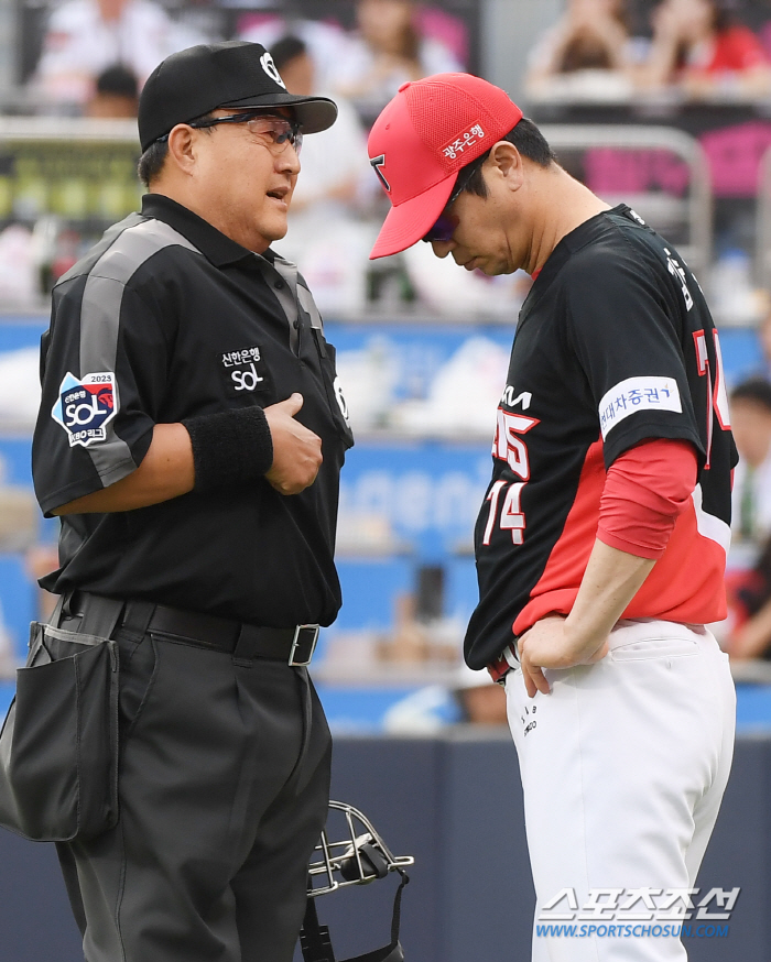 '투수 교체하는데 울컥했다' 헤드샷 퇴장 KIA를 구한 김재열 [수원현장…