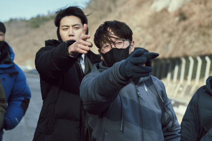 [SC인터뷰] "김선호 선택? 틀리지 않았다"…'귀공자' 박훈정 감독의 …