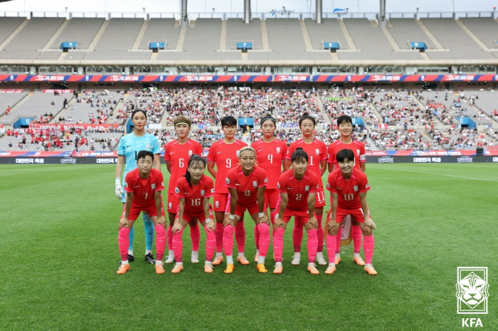 "지소연PK동점골+장슬기 '레이저'역전골"콜린벨호,아이티에 2대1역전승.…