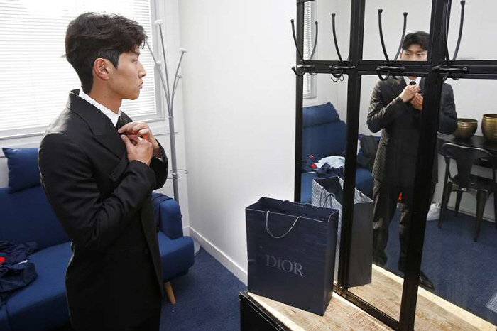 '메시 대체자' KING 이강인 PSG 韓 첫 입성 '가치 증명할 일만 …