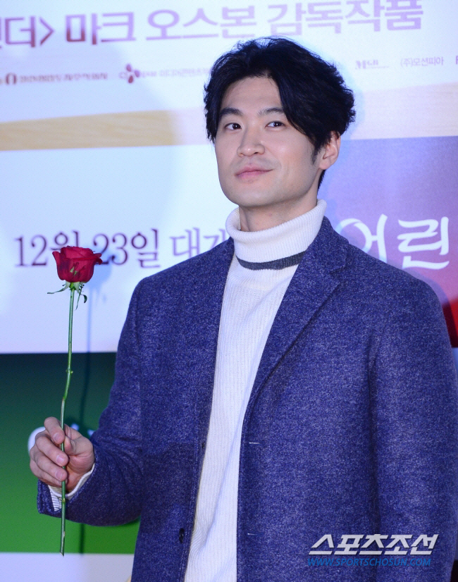 최자, 오늘(9일) 결혼 "♥신부가 먼저 청혼, 청첩장 디자인도 직접" …