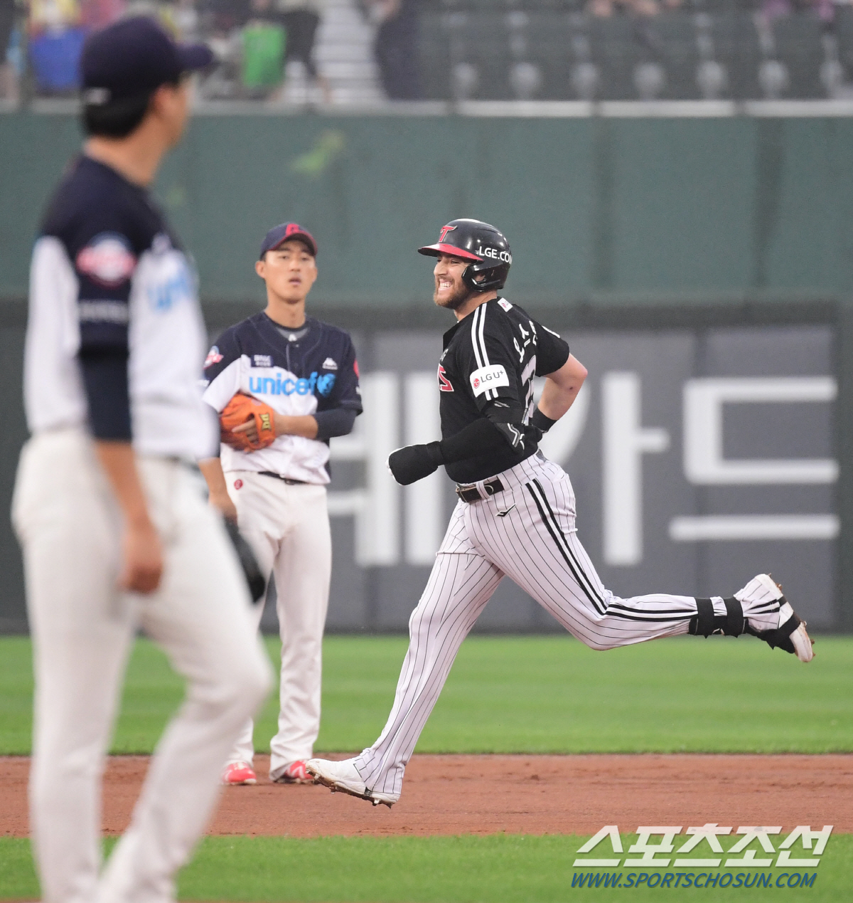 구원 ERA '꼴찌'+우천취소 11G→AG땐 주축 선발 2명 이탈…'가시…