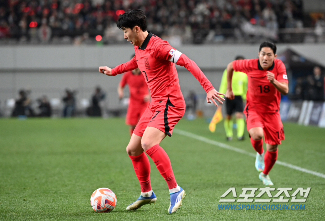'공격수=토트넘,미드필더=PSG,수비수=바이에른'…韓 빅클럽 트리오,이것…