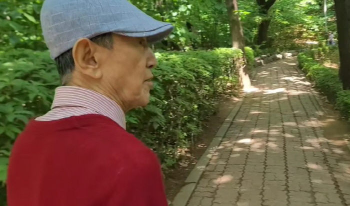 '부친상' 차인표, 371조 경영권 포기했던 子 "천국서 같이 걸어요" …