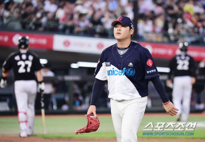 '안치홍 결승타+김민석 3안타' 4번째 엘롯라시코 '무승부'…롯데, LG…
