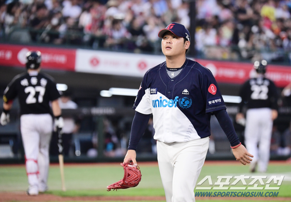 '안치홍 결승타+김민석 3안타' 4번째 엘롯라시코 '무승부'…롯데, LG…