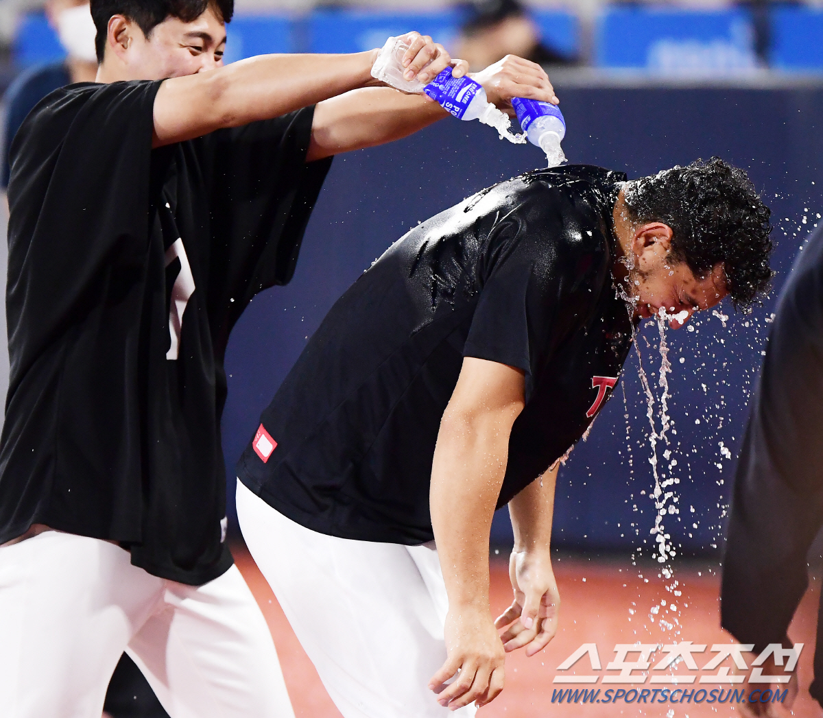 10K 무4사구 1실점 충격 데뷔... KIA 산체스 이중 키킹 금지에 …