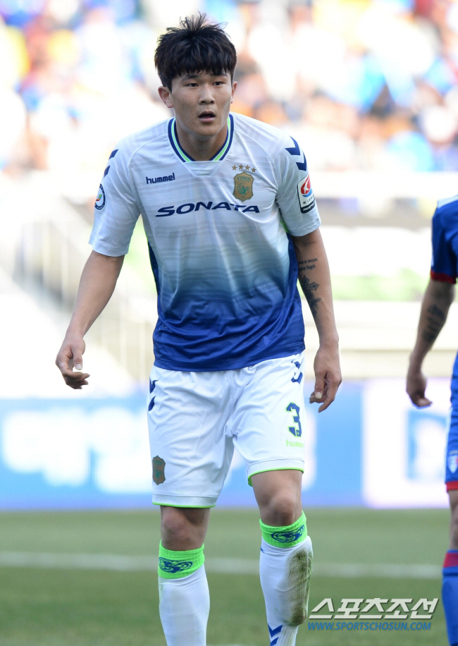 '철기둥' 김민재 뮌헨행에 활짝 웃는 7팀, FIFA 연대기여금 수도공고…