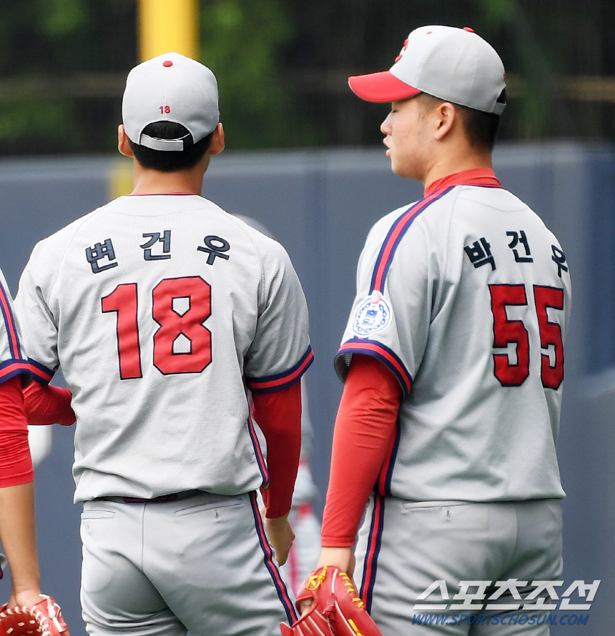 "청룡기 우승해서 우수투수상 받고 싶어요" 최고 구속 149km 충암고 …