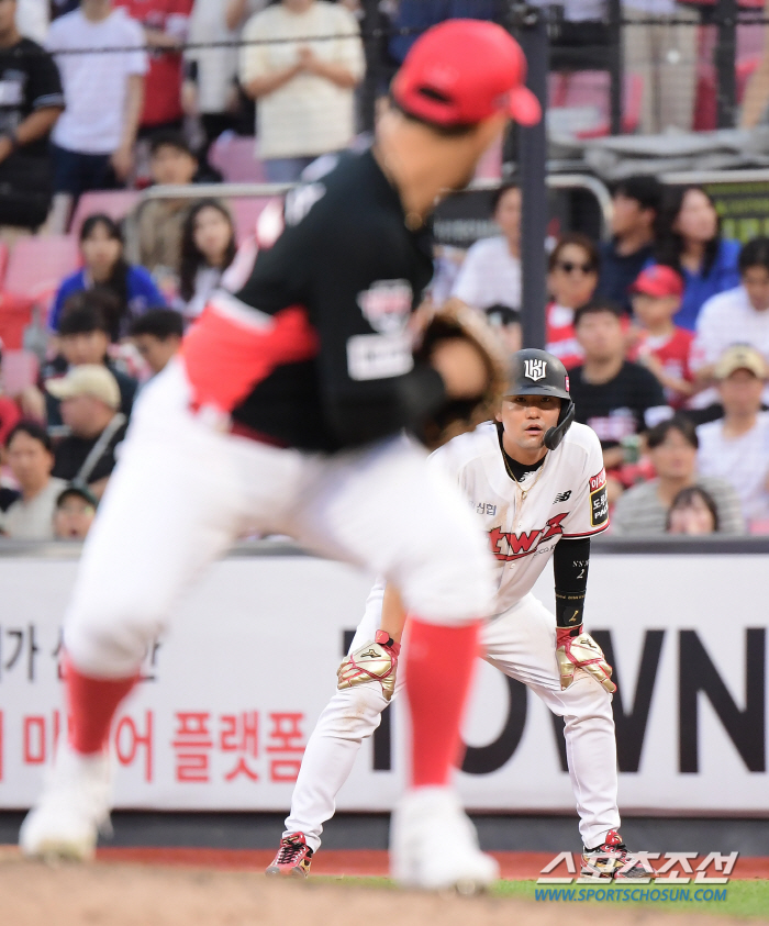 "상대 감독 항의에 더 달아 올랐다" 기상천외 승부사 등장, 대만리그 평…