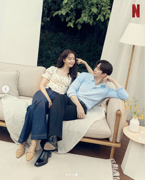 이준호♥임윤아, 이러니 열애설 나지..'꿀뚝뚝 눈빛+밀착 스킨십'