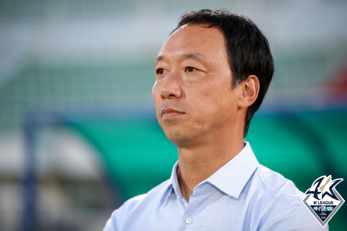 [현장인터뷰]'역전패' 박진섭 부산 감독 "결정력 싸움에서 졌다"