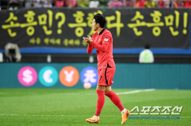 [이슈팔로업]대표팀 주장도 사우디에 갈 수 있다, '하나의 현상'이 된 …