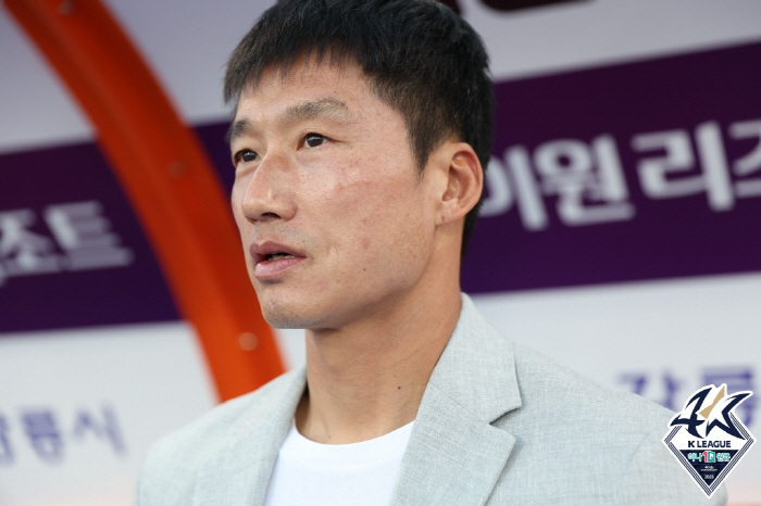'K-무리뉴'이정효 감독 "매너볼 발언 논란? 아픈 척 속이지 말고 기본…