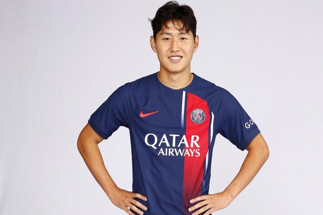 '파리지앵 실감나네' 이강인, 첫 훈련서 네이마르와 '투샷', 현지 언론…