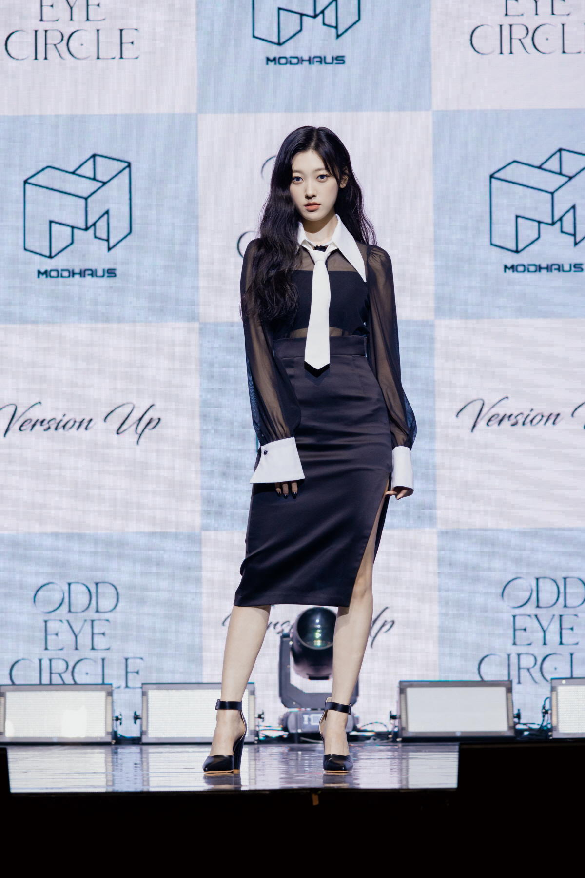 [SC현장] "이달소 해체NO"…오드아이써클, 블록베리 분쟁 후 첫 컴백(종합)