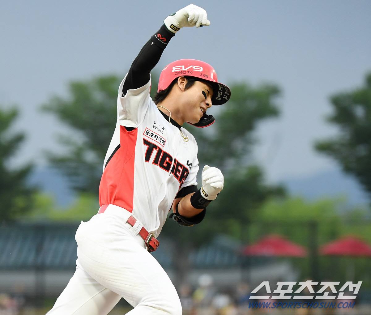 '김태군-류지혁 첫 매치' 김태군이 먼저 웃었다...'불펜 총력전' KI…