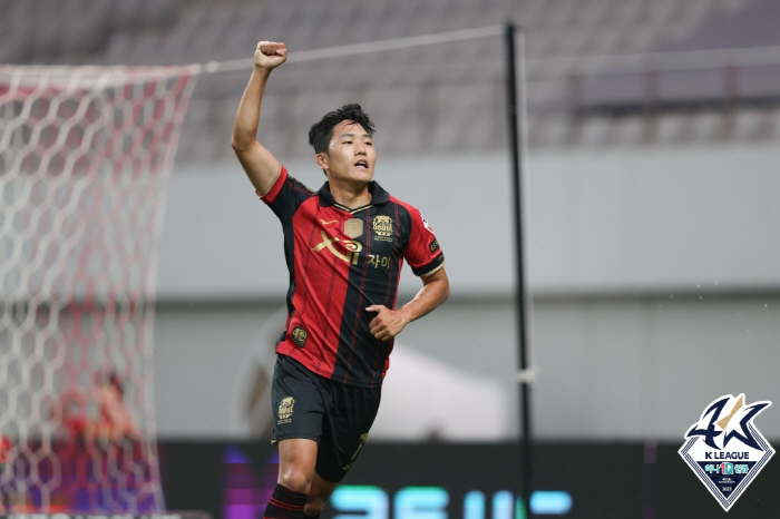 [현장 인터뷰]'11호골 득점 공동 1위' 나상호 "주민규형과 득점왕 경…
