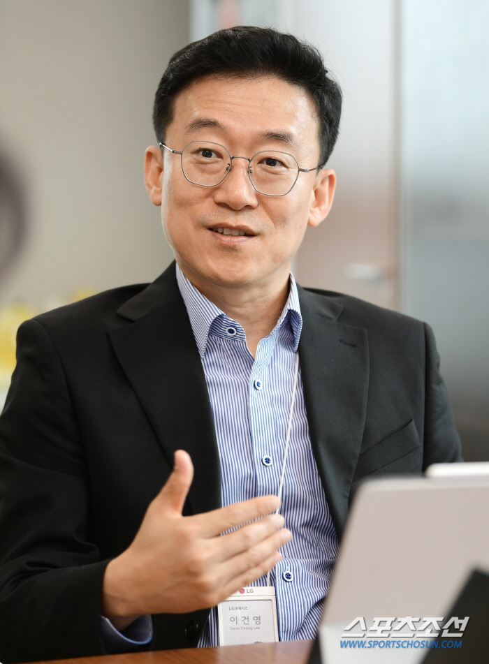 “고객들의 거실을 똑똑하게 점령한다” LG유플러스, OTT TV NEXT…