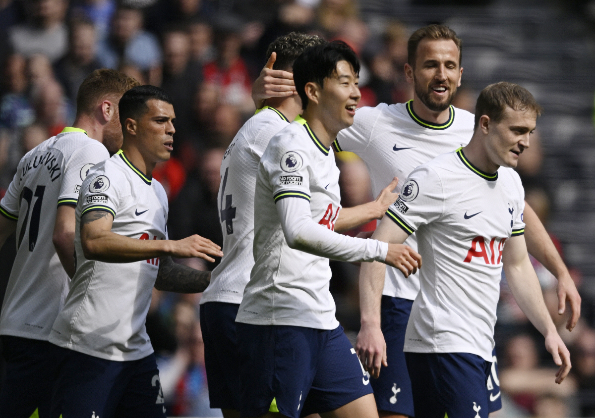 '죽어도 못보내!' 토트넘의 파격 승부수, 케인에 '주급 두배 인상→7억원' 제안, 바이에른은 1350억원 '3차 제안' 준비