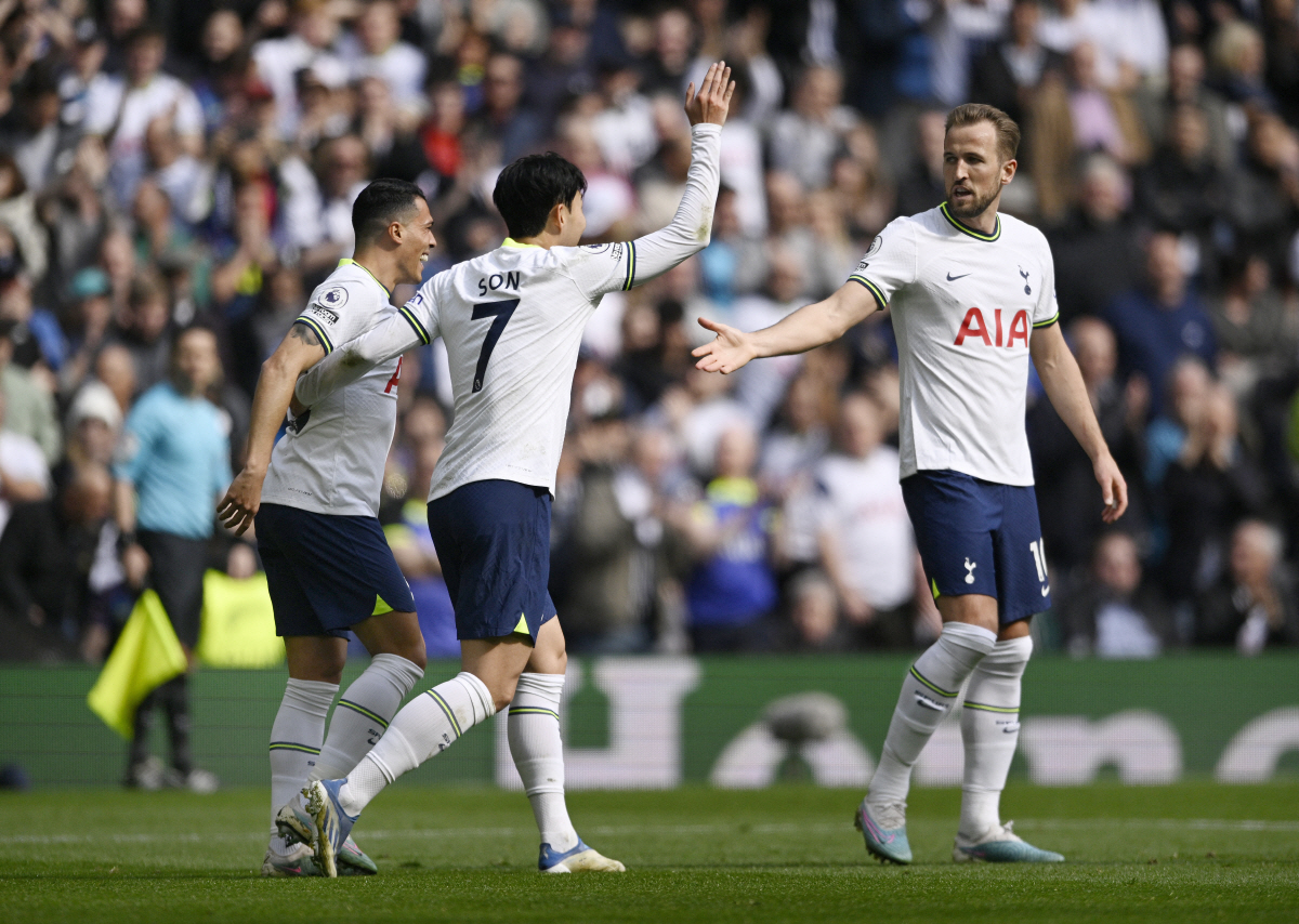 '죽어도 못보내!' 토트넘의 파격 승부수, 케인에 '주급 두배 인상→7억원' 제안, 바이에른은 1350억원 '3차 제안' 준비