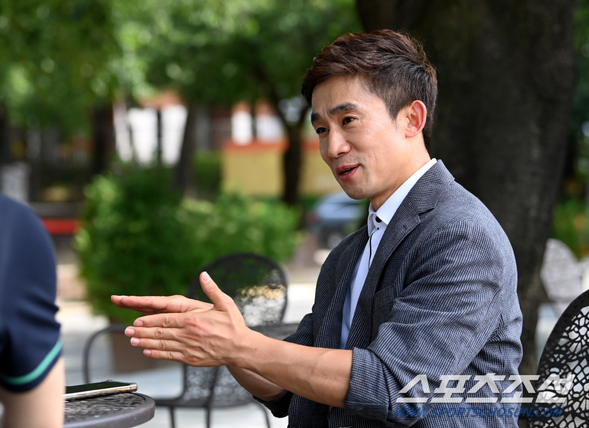 [경마]통산 800승 영예기수→초보 조교사, 함완식 조교사의 '초강대국 …