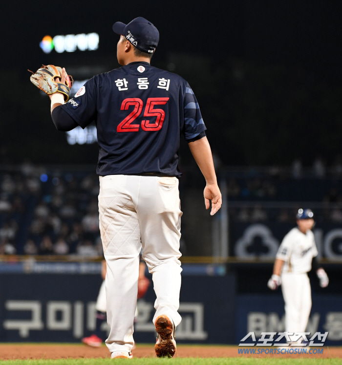 후배는 알을 깼는데, 선배는 퇴보했다…'차세대 거포' 극찬 받던 경남고 …