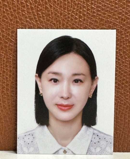 "아줌마 얼굴, 이게 내 모습인가"…이지혜, 새로 여권사진 찍고 '실망 …