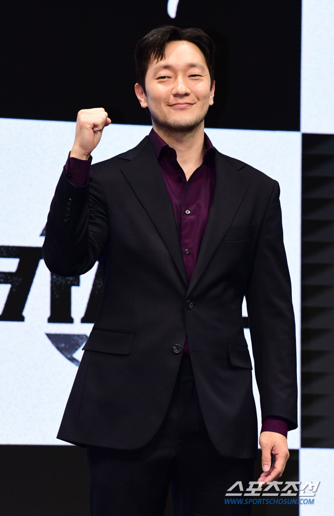 "가짜 연기 발언→관크 논란" 손석구, 연극판에서 반복된 '구설수' [종…