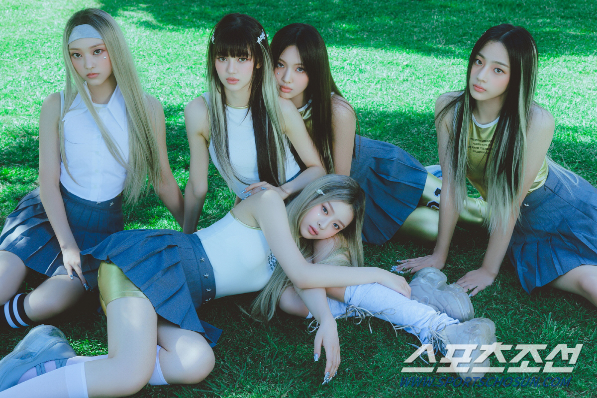 뉴진스 'Super Shy', 英 오피셜 차트 59위로 첫 진입…美 스포…