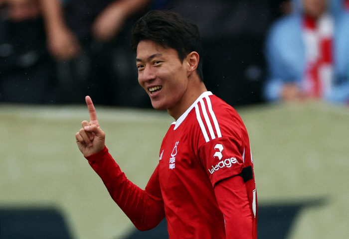 투입 1분만에 결승골! '데뷔전 데뷔골' 황의조, EPL 데뷔꿈 영근다,…