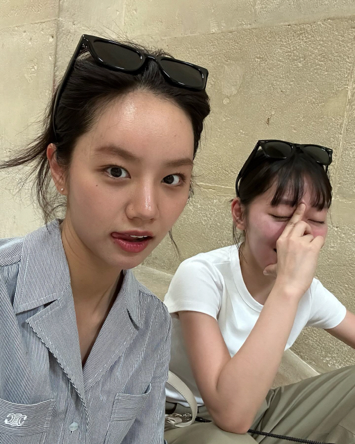 톱스타도 파리에선 지하철을 타네..'류준열♥' 혜리, 털털한 여행라이프